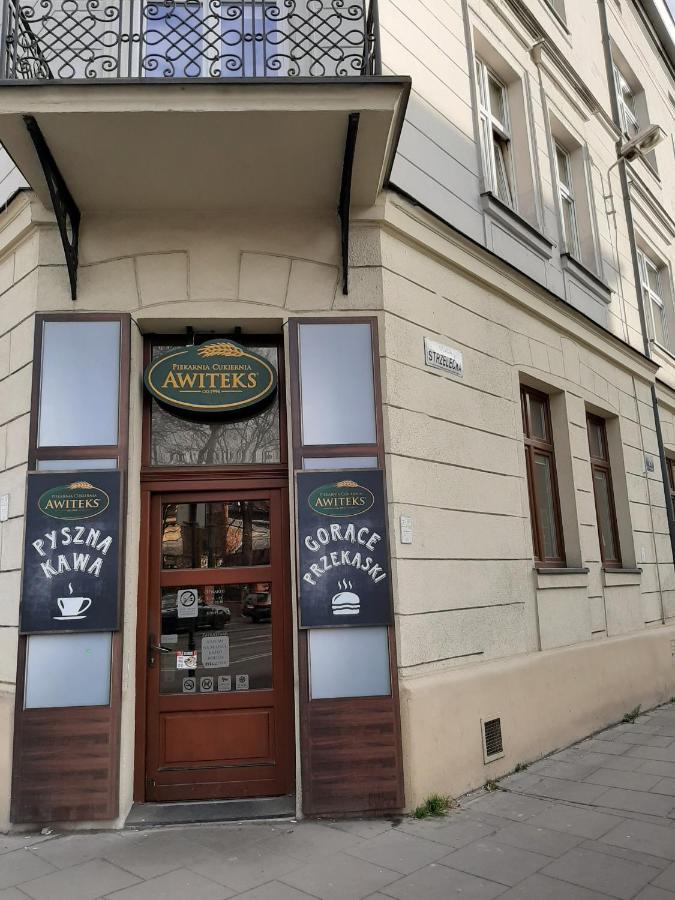 Attractive Apartment Oldtown Near Thetrain Station Krakow Bagian luar foto